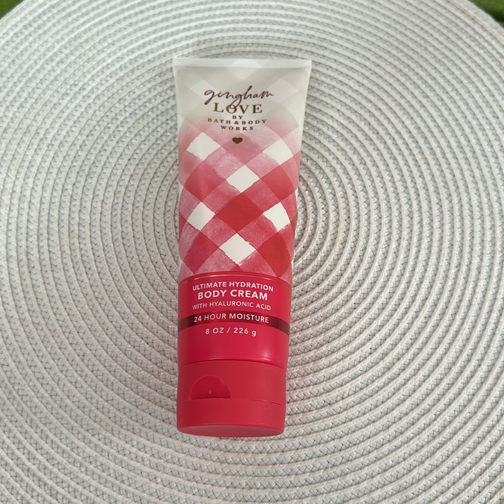 Bath & Body Works Gingham Love Body Cream - Picture 3 of 9